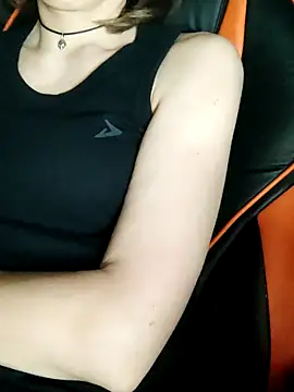 Aashikalaa webcam