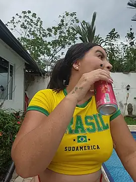 Pretty_Julieta webcam