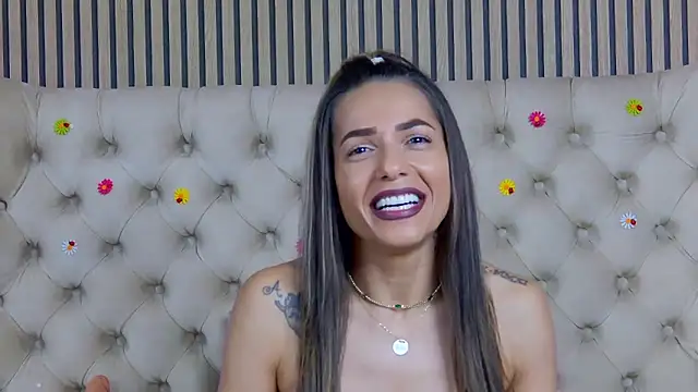 PlayfulShow webcam