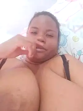 bigtitssxx webcam