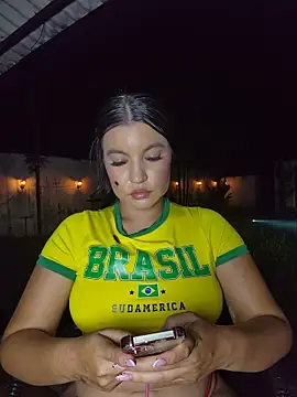 Pretty_Julieta webcam