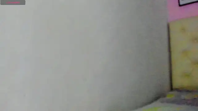 ElisabethMassey webcam