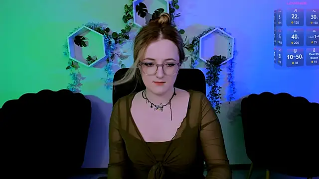 luna_berryy webcam