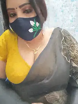 Queenflowerr webcam