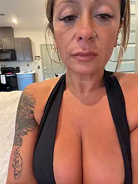 bossyroxy84 webcam