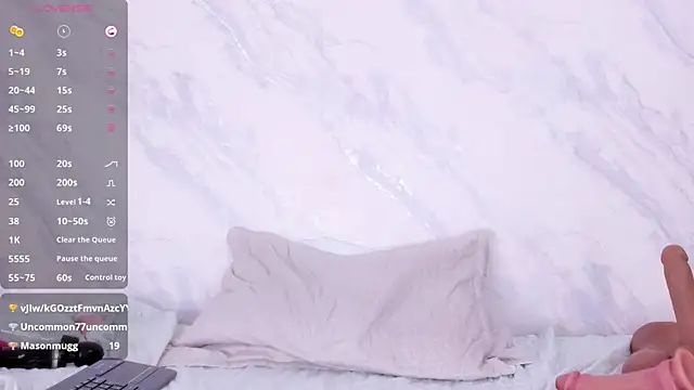 Monika-Ruiz webcam