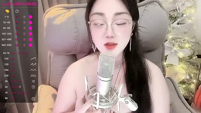 Monica-666888- webcam