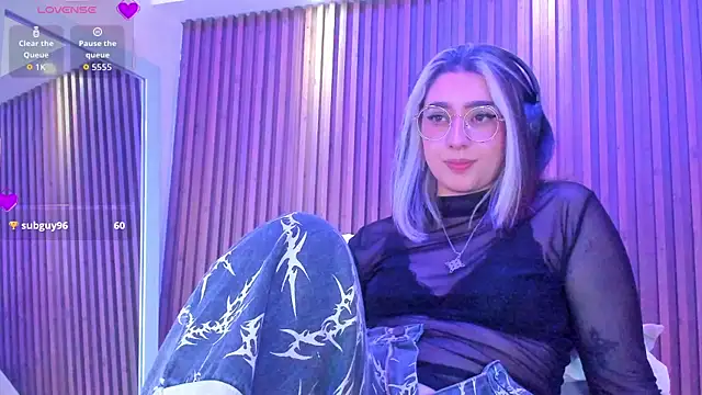 GabyRose9 webcam
