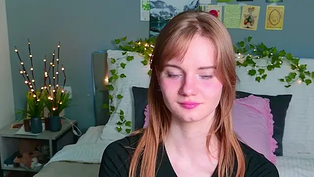 ElfieWhite webcam