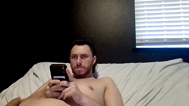 Cloudyydayzz webcam