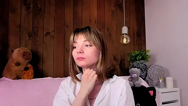 IvoryPesante webcam