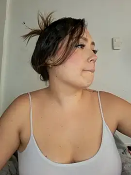 Heidy-cute webcam