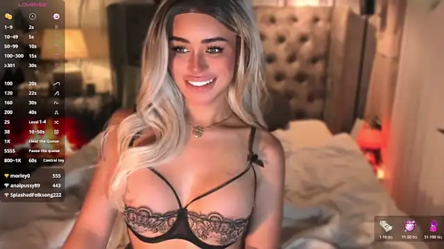 ParisianDoll webcam