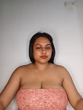 bumblebeegirl webcam
