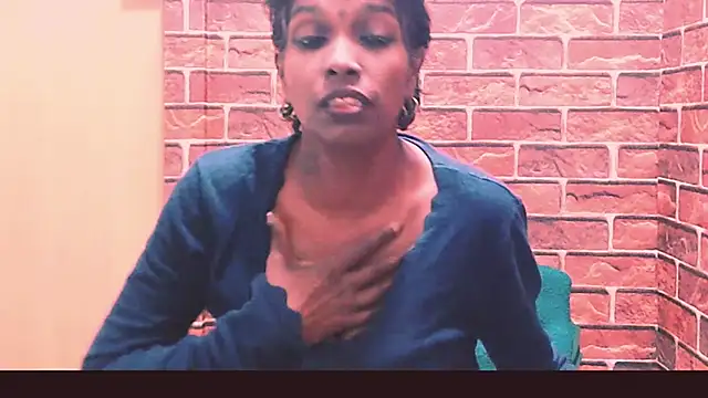 Fuckable_Nasty_MILF webcam