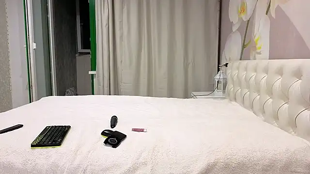 __MOMMY_ webcam