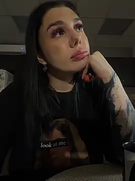 MaeveMoon webcam