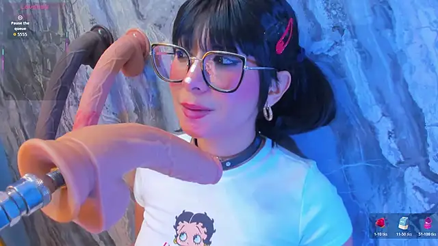 linda_sofi__ webcam