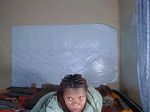 TyraTrixie webcam