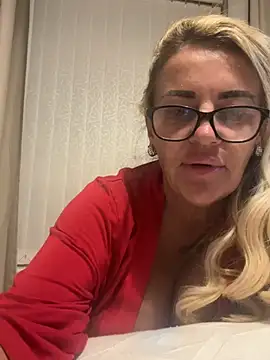 hotmilf66 webcam