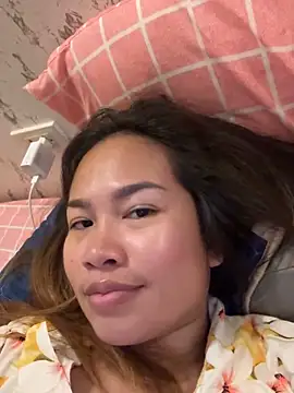 Ponthip webcam