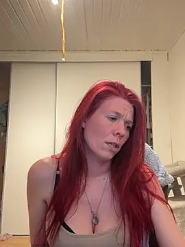 LisaLuxx webcam