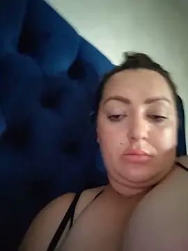AMYRA_HOT webcam