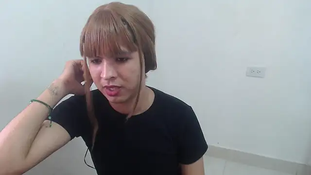 estefania224 webcam
