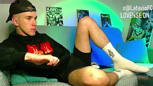 Midnighter_ webcam