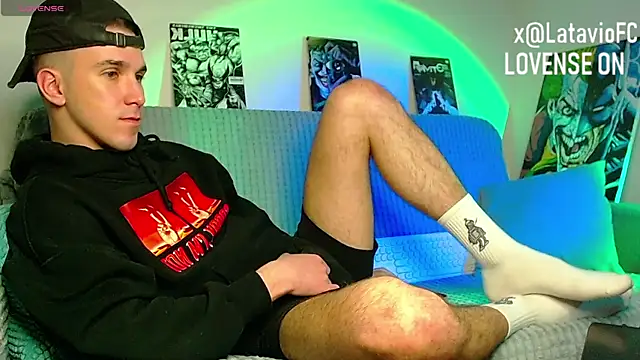 Midnighter_ webcam