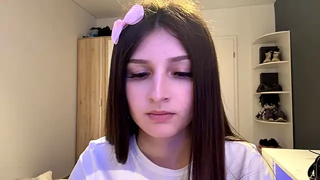 SpanishRooter live cam on StripChat
