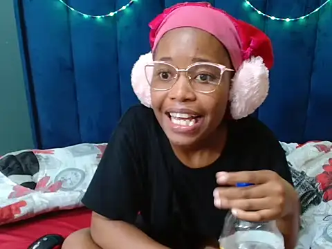 HotCreamyTea webcam