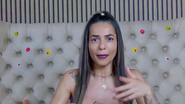 PlayfulShow webcam