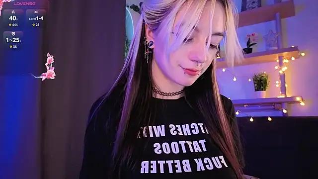 TristaRoht webcam