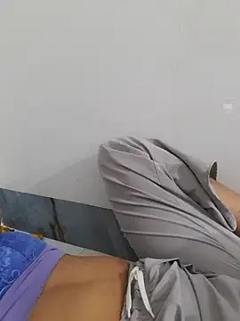 your_Tanya webcam