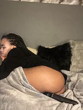 Hot_Mess18 webcam