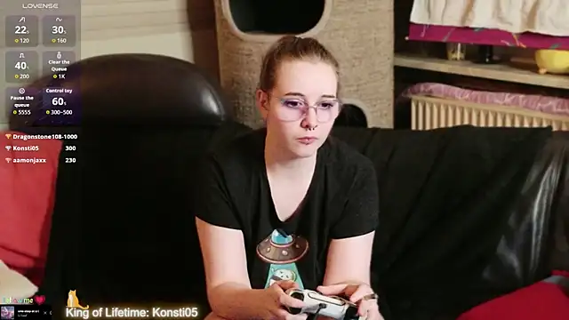 gamergirl_eve (G young) - LT gets 3 videos