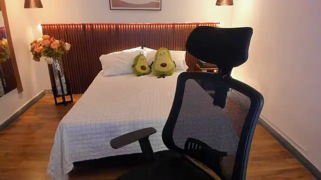 KatherineBond webcam