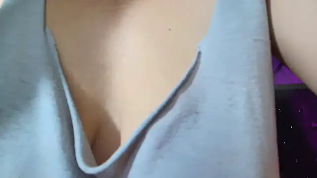 AnnaliOlsenX webcam