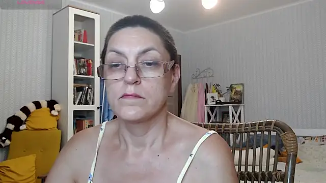BloomingAllure webcam