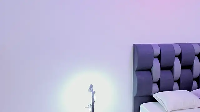 maily_zanss webcam