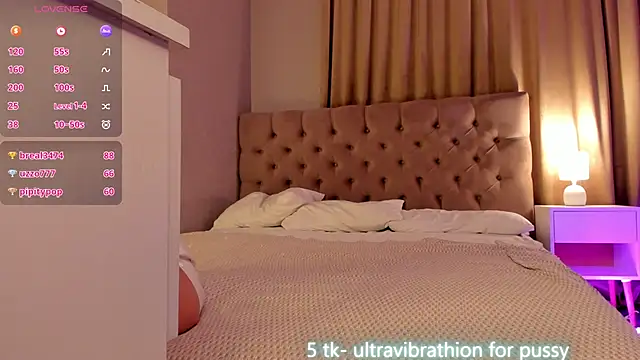 Luna_Vibee webcam