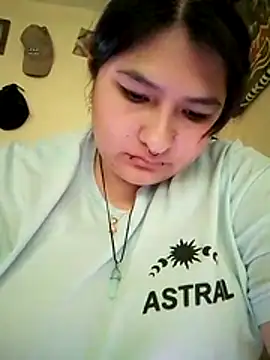 LauraHorny69 webcam