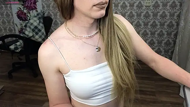 Anna_inHear webcam