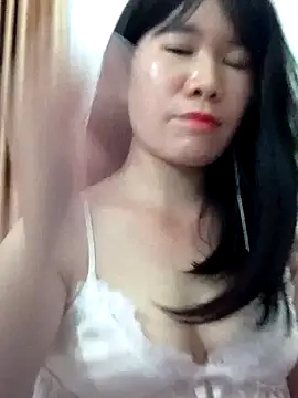 Bondgirl_9 webcam