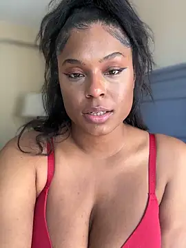 CandyLuxxxx webcam
