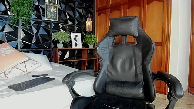 elliot_colton webcam