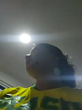 Pretty_Julieta webcam