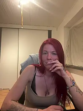 LisaLuxx webcam