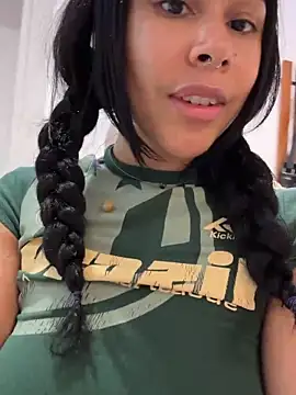 HaileyDiana webcam